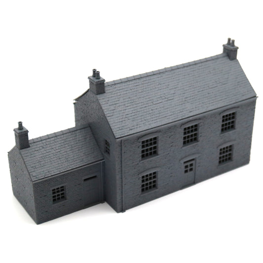 HM306A – Farm House N Scale