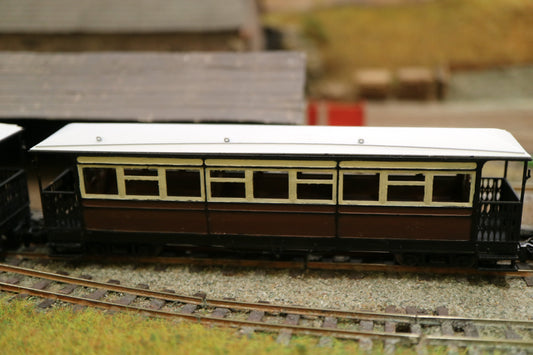 FP702B – WLLR Pickering Saloon Coach OO9 Gauge